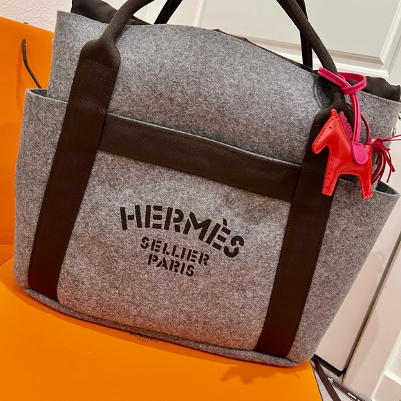 Hermès Beach Travel Grooming Bag. Authentic. Comes with everything! BNIB. - Picture 12 of 14